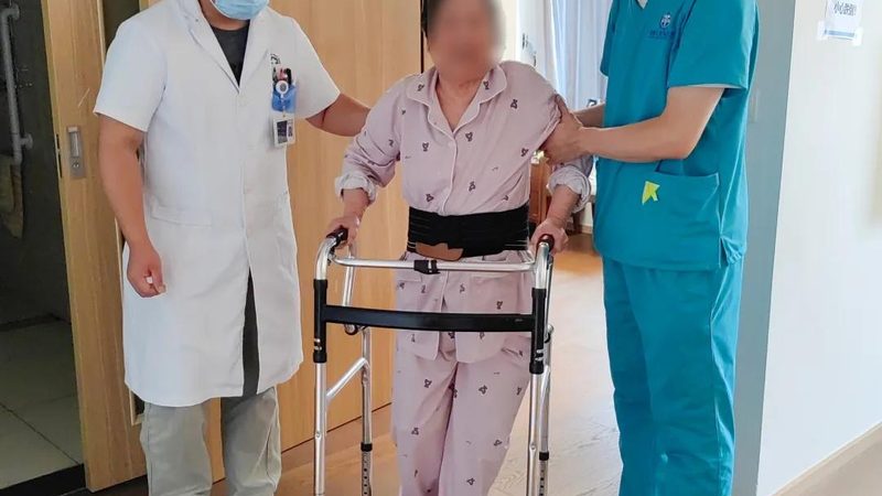 家庭适老化改造：如何选择专业厂家**